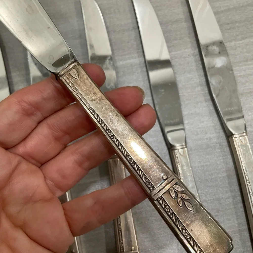 VINTAGE‎ ONEIDA PRESTIGE GRENOBLE DINNER KNIVES SILVERPLATE 1938 SET OF SIX